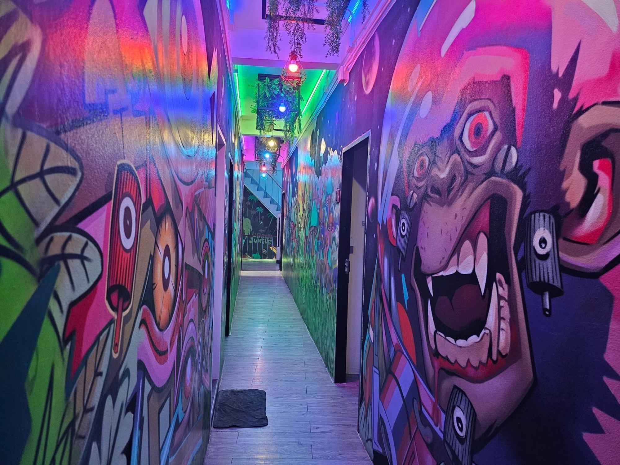 Urban Jungle Hostel بانكوك المظهر الخارجي الصورة